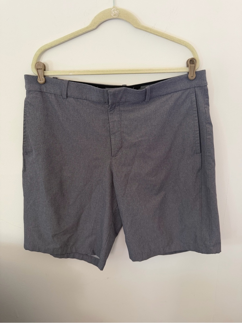 Nike Men's Dark Gray Flat-Front Golf Shorts